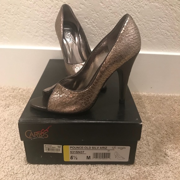 Carlos Santana pounce-old silver ariz heels - Picture 1 of 4